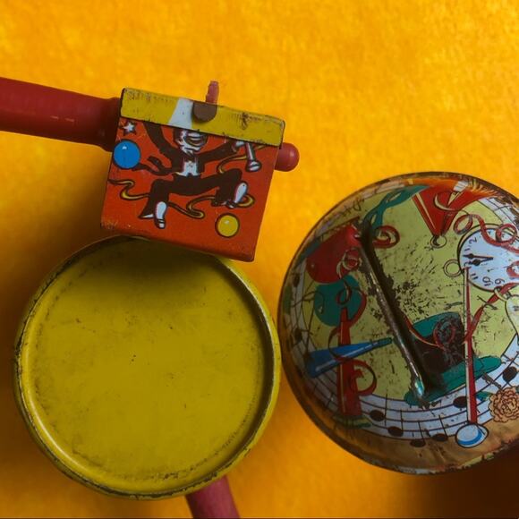 Disney Dumbo Plush and Vintage Circus Toy Noisemaker Metal Bundle - Picture 3 of 8